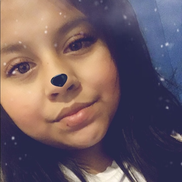 Meet your Posher, Anhelica - Picture 1 of 1